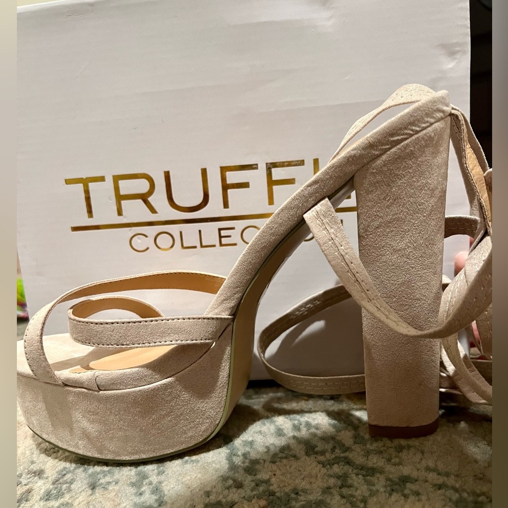 Truffle Collection Nude Platform Heels - Picture 4 of 4